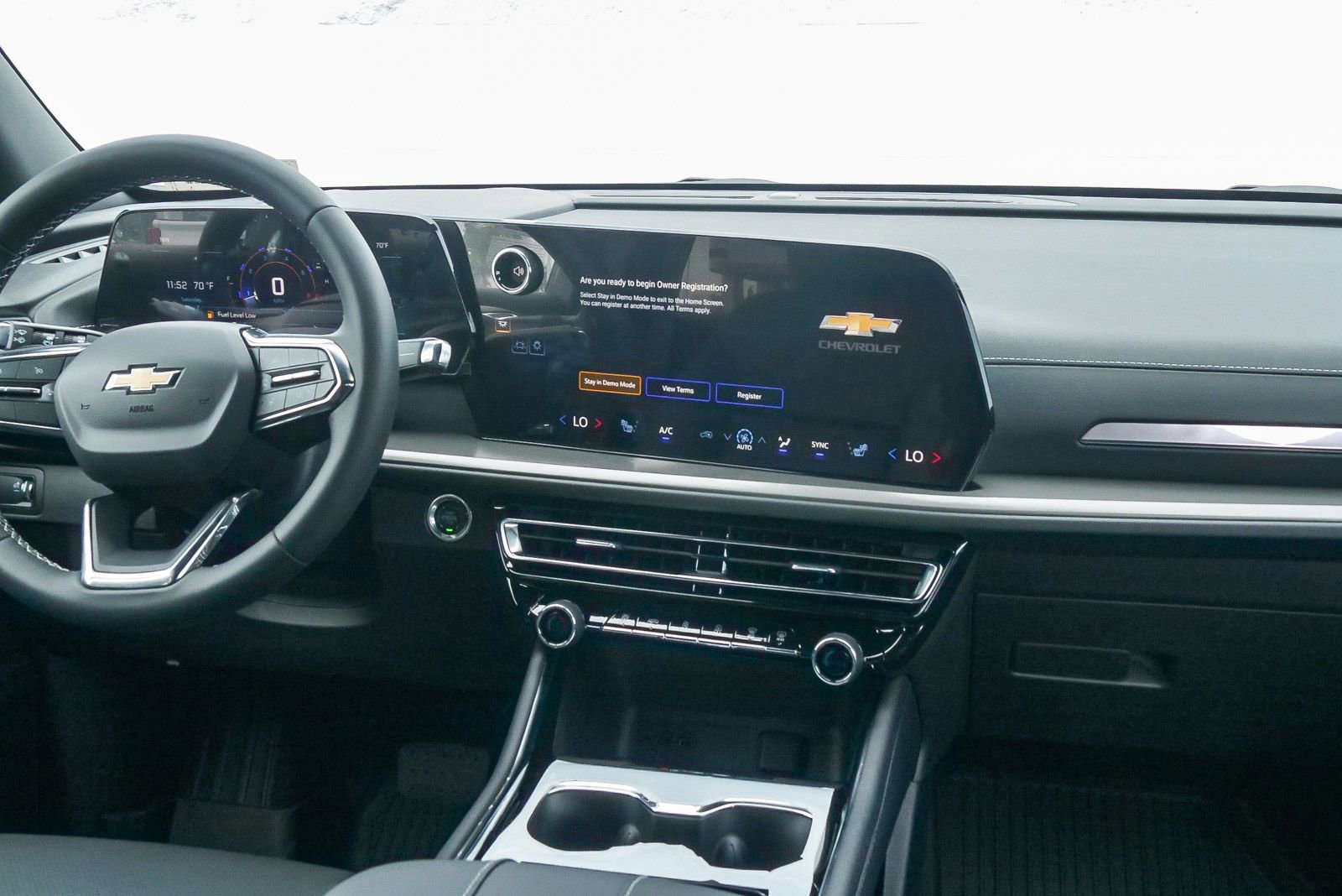 New 2026 Chevrolet Traverse LT w/ Driver Confidence Package FWD image 14