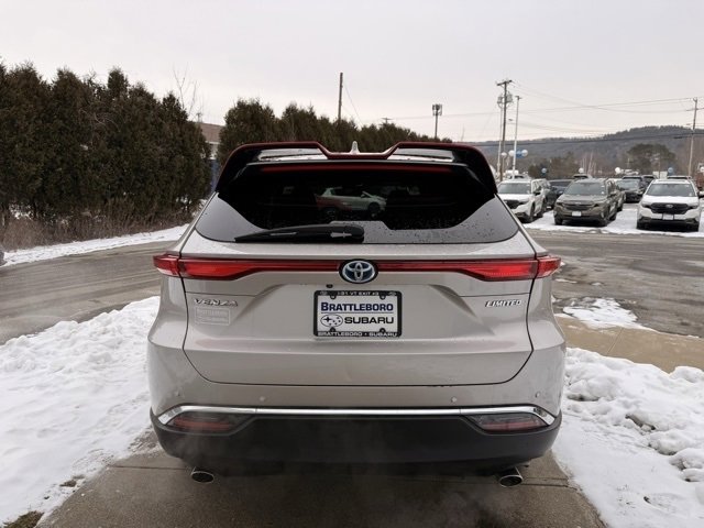 Used 2023 Toyota Venza Limited image 5