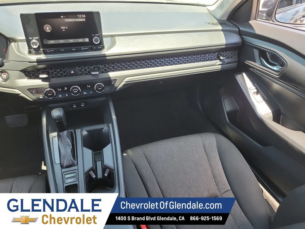Used 2023 Honda Accord EX image 24