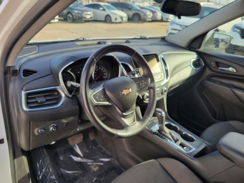 Used 2019 Chevrolet Equinox LT image 12