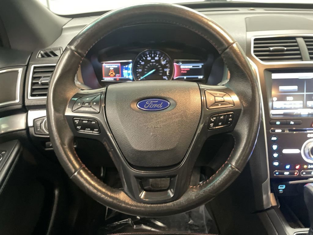 Used 2016 Ford Explorer Sport w/ Equipment Group 401A image 5