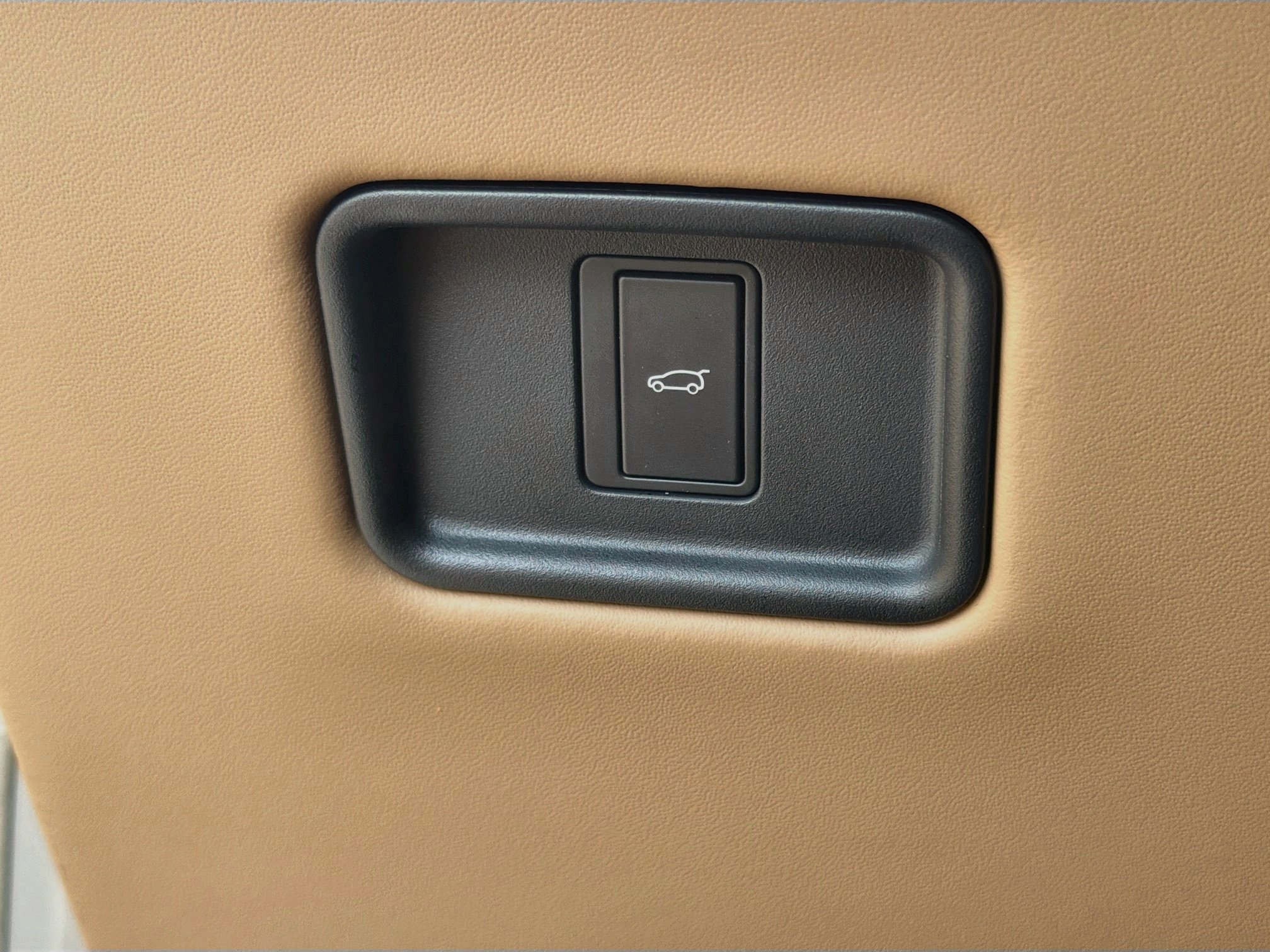 Used 2025 Land Rover Range Rover SE AWD/4WD image 37