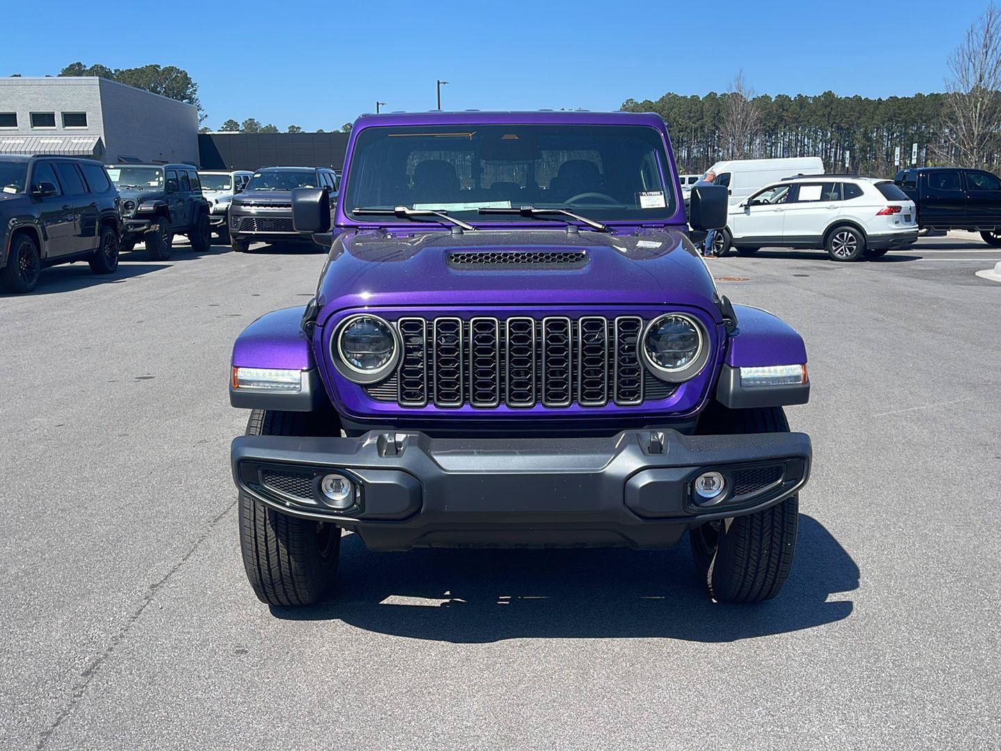 New 2026 Jeep Gladiator Sport AWD/4WD image 2