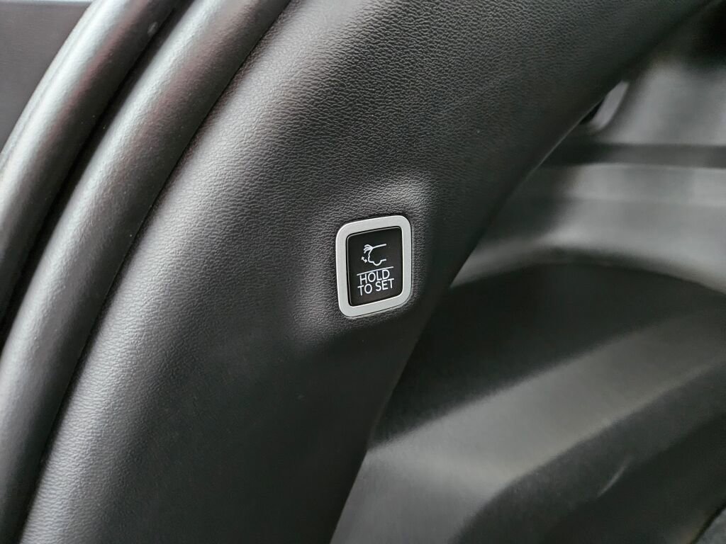 Used 2024 Jeep Wagoneer Launch Edition image 13