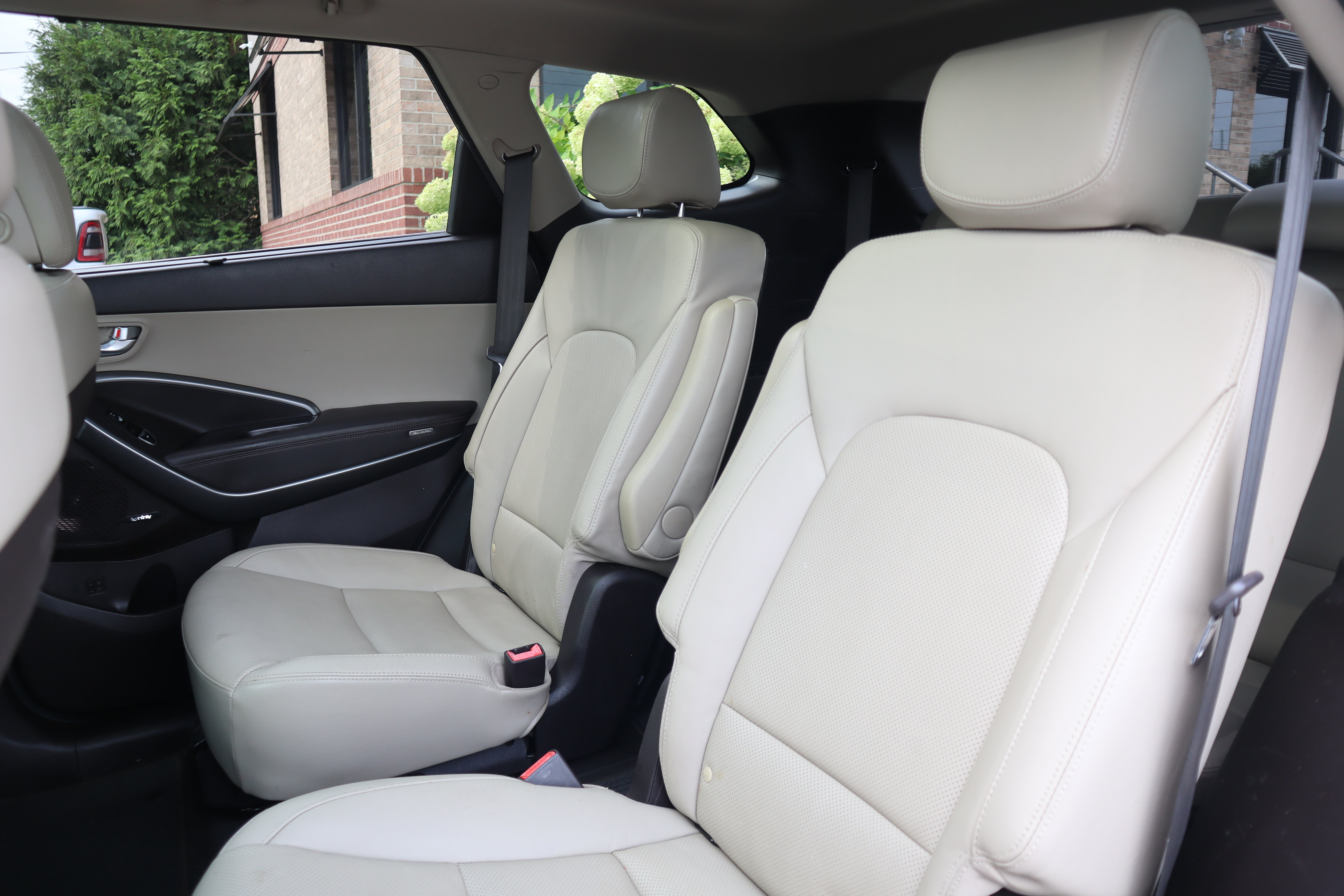 Used 2019 Hyundai Santa Fe XL FWD image 30