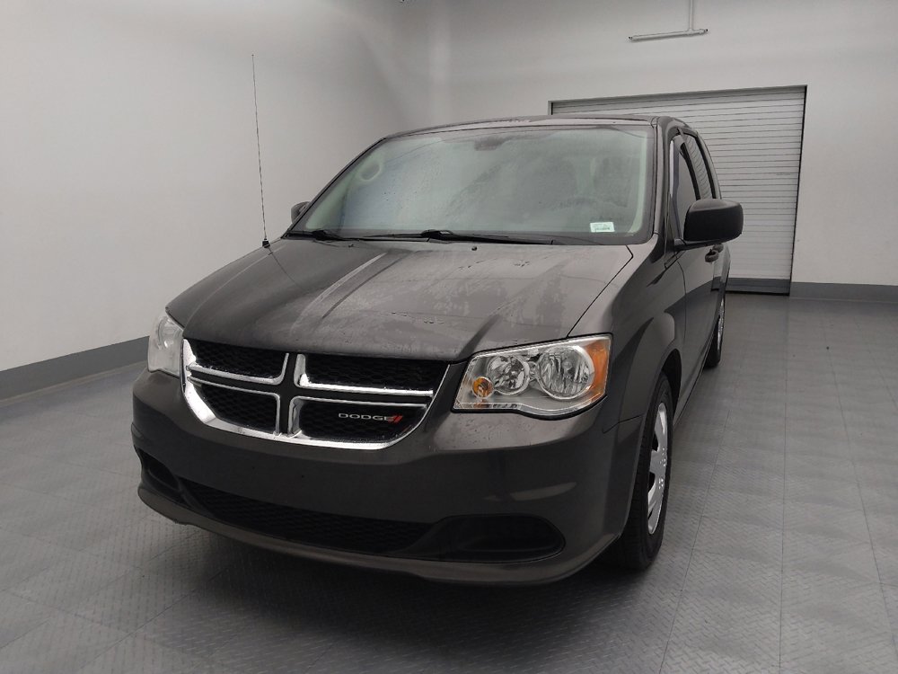 Used 2020 Dodge Grand Caravan SE w/ UConnect Hands-Free Group image 15