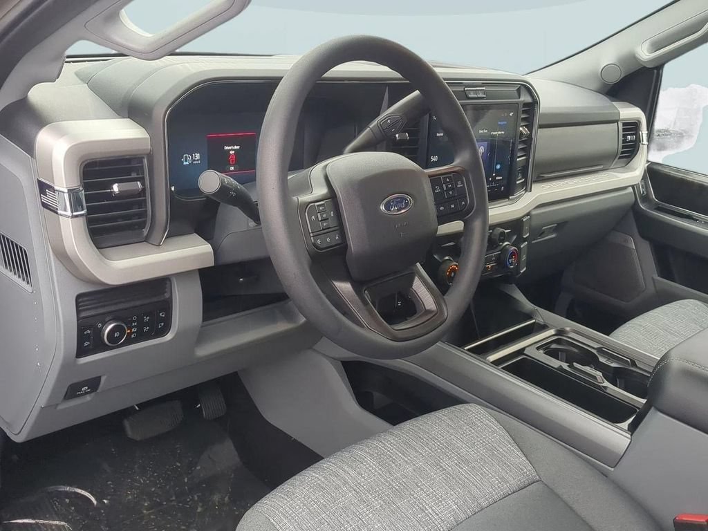 New 2026 Ford F250 XLT w/ XLT Premium Package AWD/4WD image 12