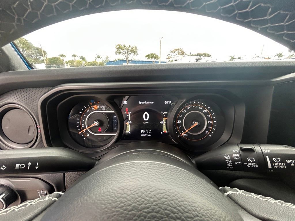 Used 2025 Jeep Wrangler Rubicon image 37