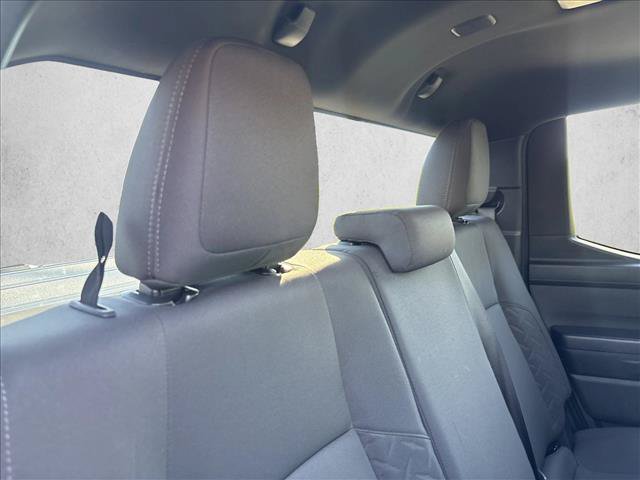 Certified 2025 Toyota Tacoma SR5 AWD/4WD image 25