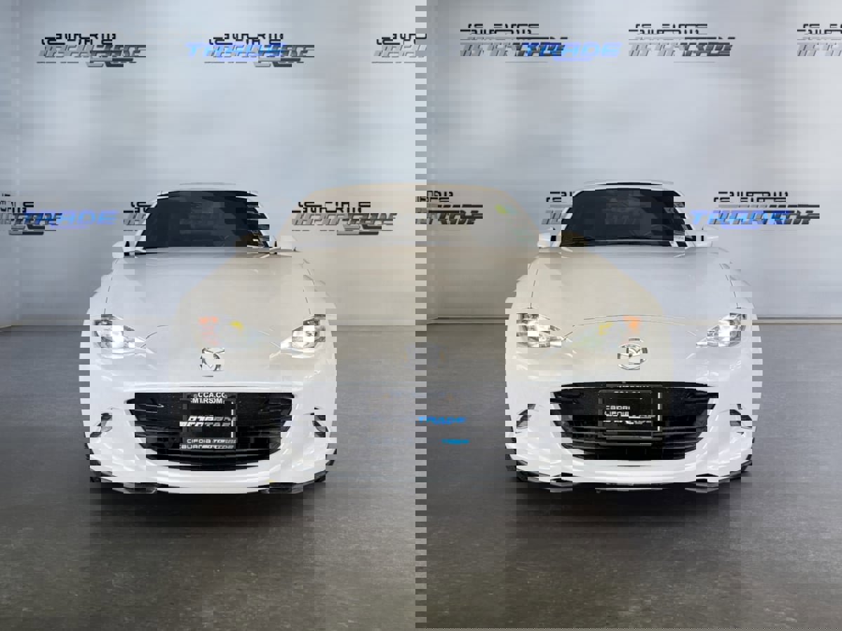 Used 2018 MAZDA MX-5 Miata RF Grand Touring image 2