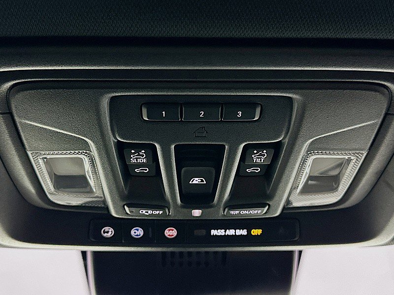 Used 2023 Chevrolet Silverado 1500 ZR2 w/ Technology Package AWD/4WD image 22