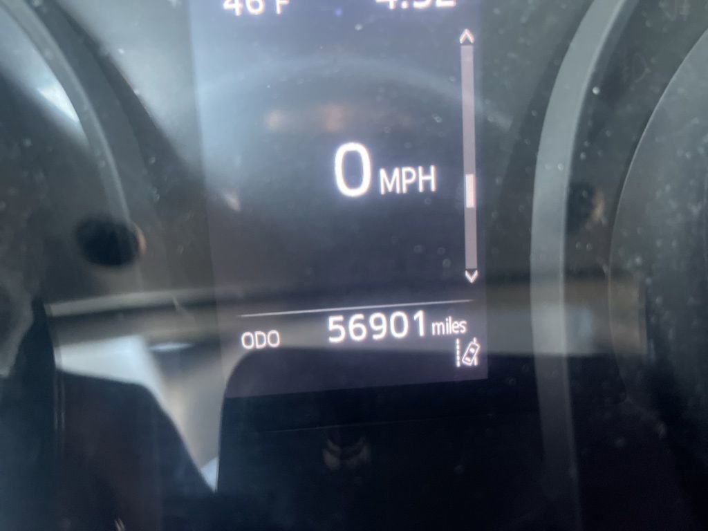 Used 2024 Toyota Camry SE image 20