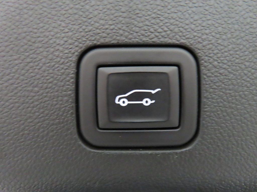 Used 2024 Chevrolet Suburban High Country AWD/4WD image 39