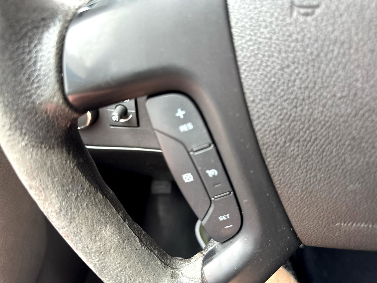 Used 2014 Chevrolet Express 1500 AWD image 19