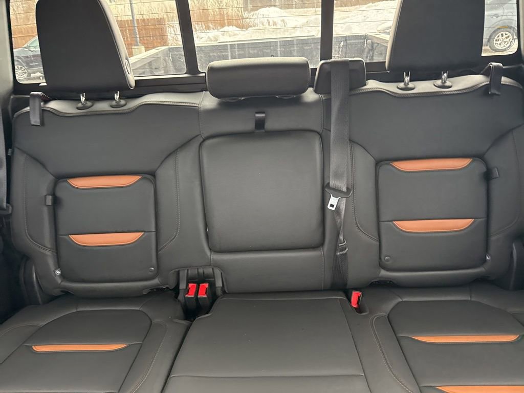 Used 2022 GMC Sierra 1500 AT4 w/ AT4 Premium Package image 15