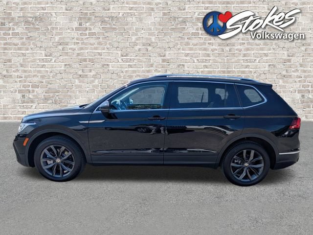 Certified 2023 Volkswagen Tiguan SE w/ Panoramic Sunroof Package FWD image 7