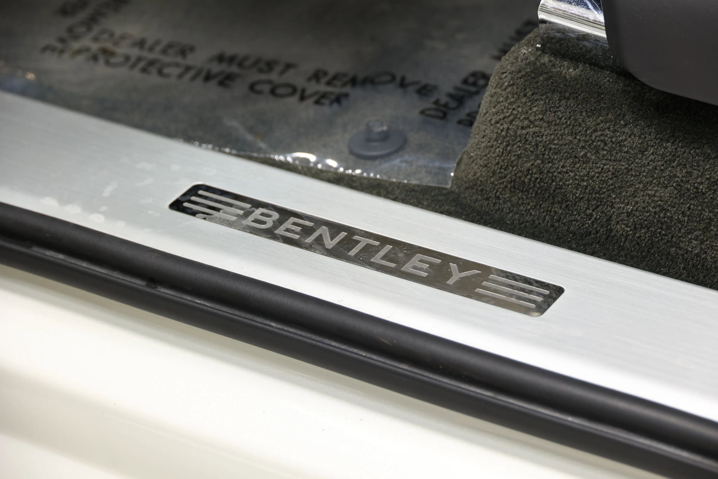 Used 2018 Bentley Bentayga Onyx Edition AWD/4WD image 17