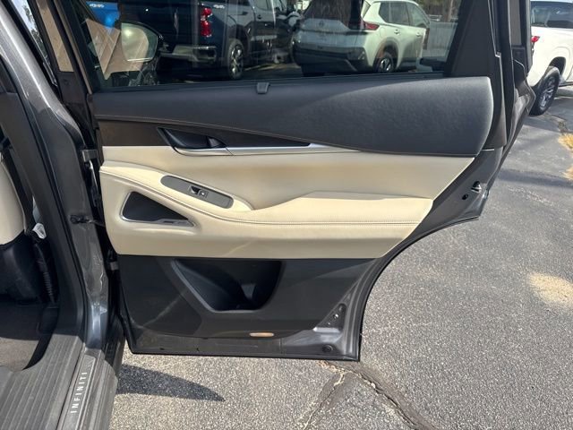 Used 2022 INFINITI QX60 Sensory w/ Vision Package AWD/4WD image 29