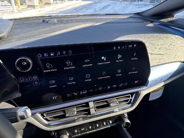 New 2026 Chevrolet Equinox EV LT image 14