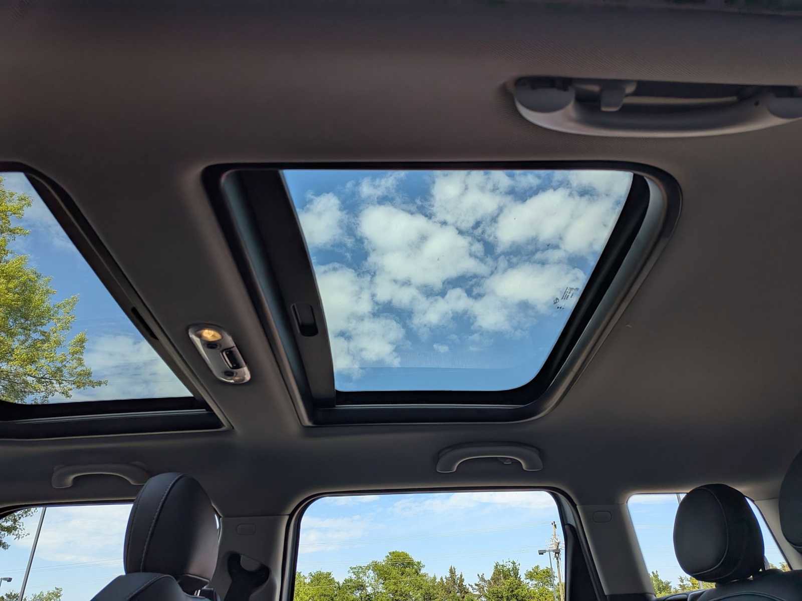 Certified 2024 MINI Cooper Clubman S image 23