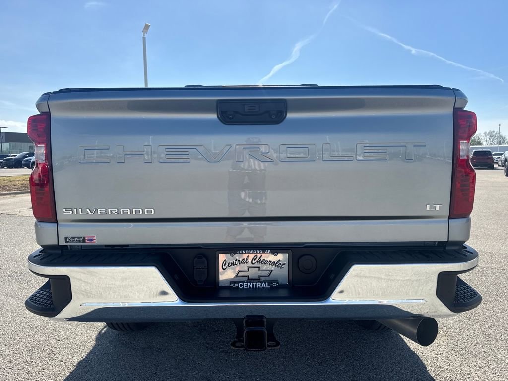 Used 2025 Chevrolet Silverado 2500 LT w/ Convenience Package image 5