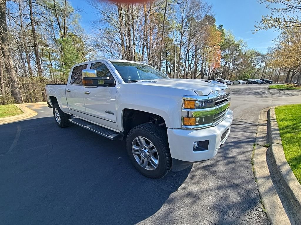 Used 2019 Chevrolet Silverado 2500 High Country w/ Duramax Plus Package image 14