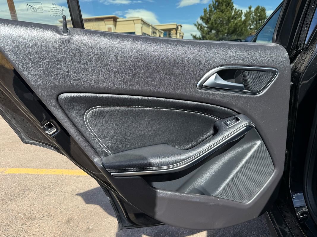 Used 2019 Mercedes-Benz GLA 250 4MATIC image 13