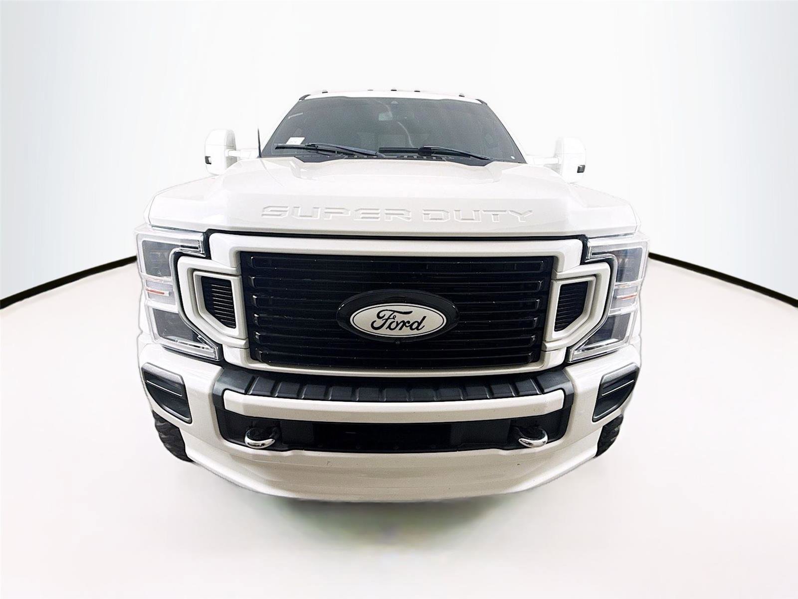 Used 2022 Ford F450 Platinum w/ FX4 Off-Road Package AWD/4WD image 11