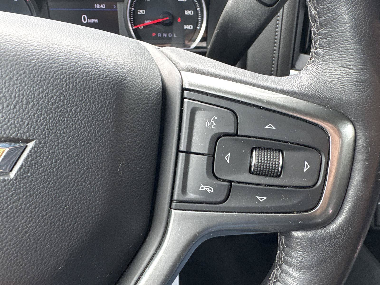 Used 2021 Chevrolet Silverado 1500 LT AWD/4WD image 17