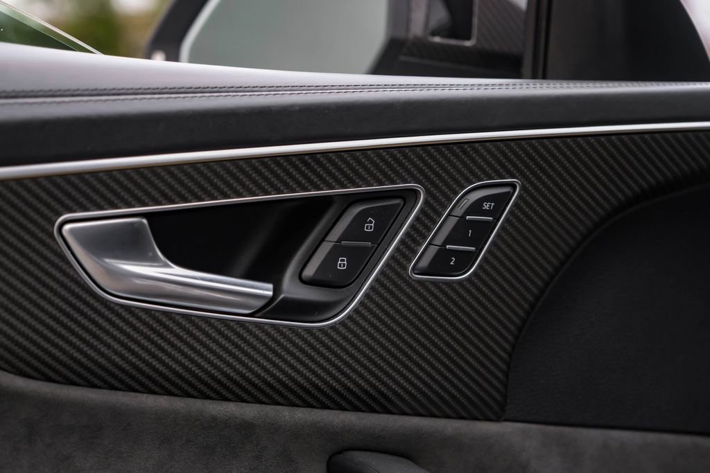 Used 2021 Audi RS Q8 image 45