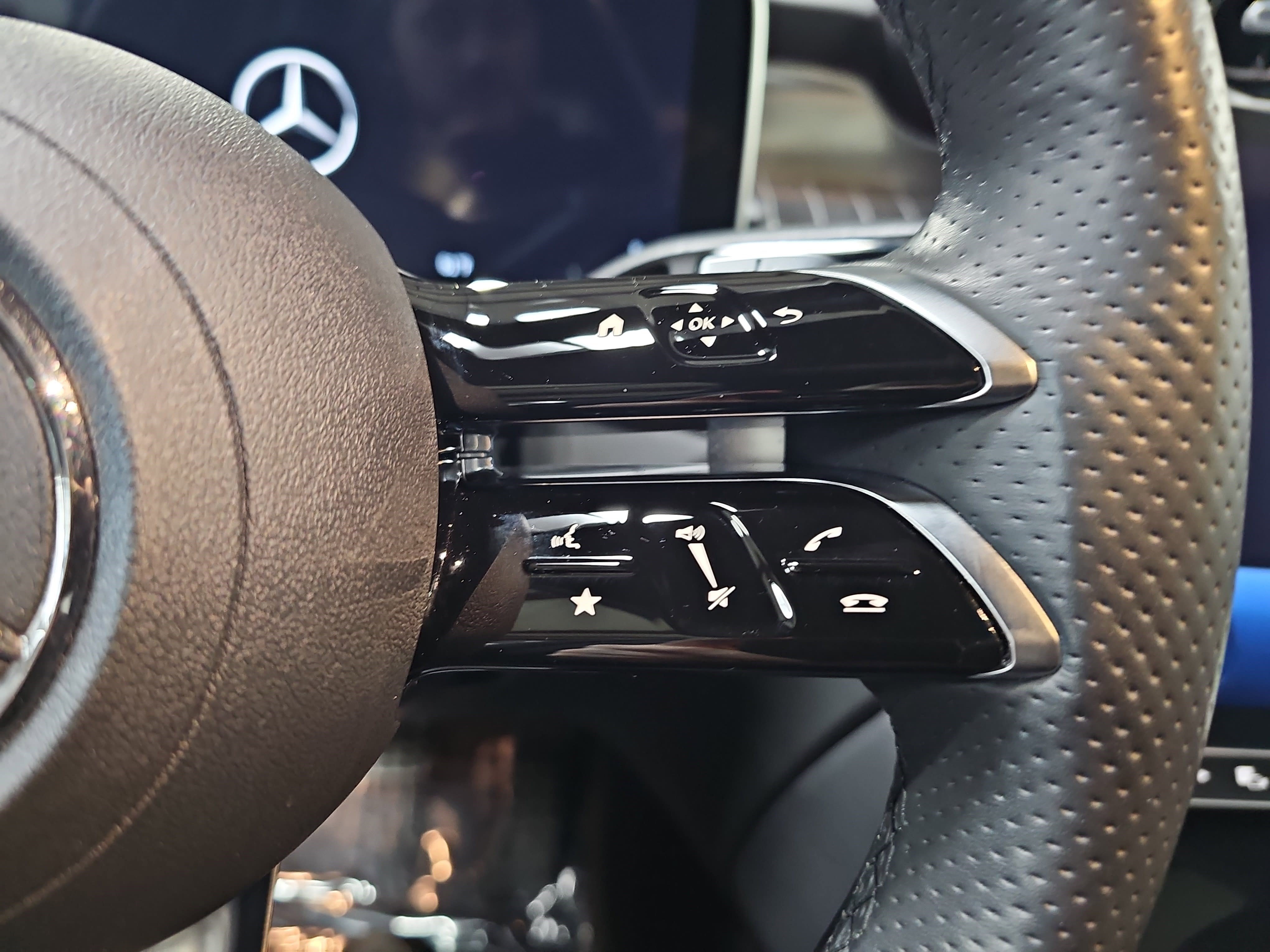 Certified 2024 Mercedes-Benz GLC 300 4MATIC image 20