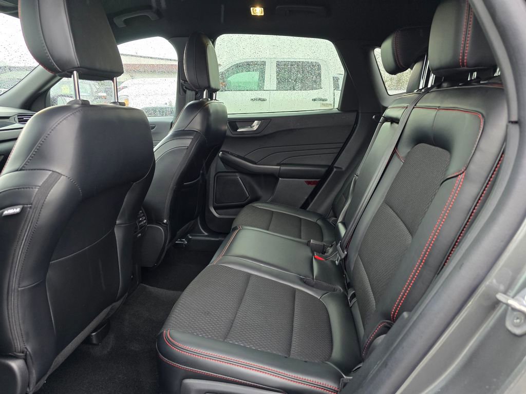 Used 2025 Ford Escape ST-Line image 15