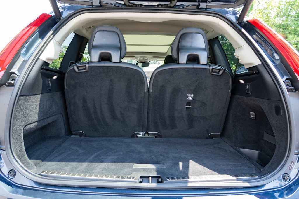 Used 2023 Volvo XC90 B6 Plus AWD/4WD image 8