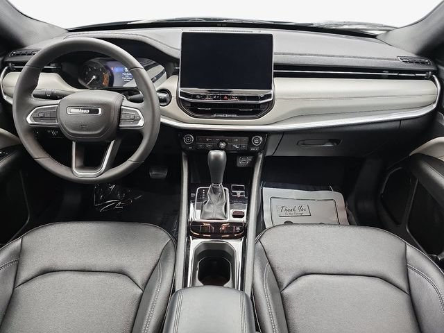 Used 2025 Jeep Compass Limited AWD/4WD image 13