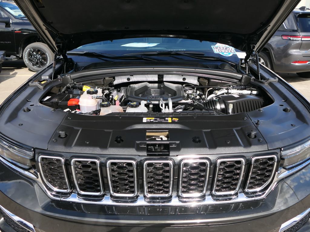 Used 2023 Jeep Grand Cherokee 4WD 4xe image 26