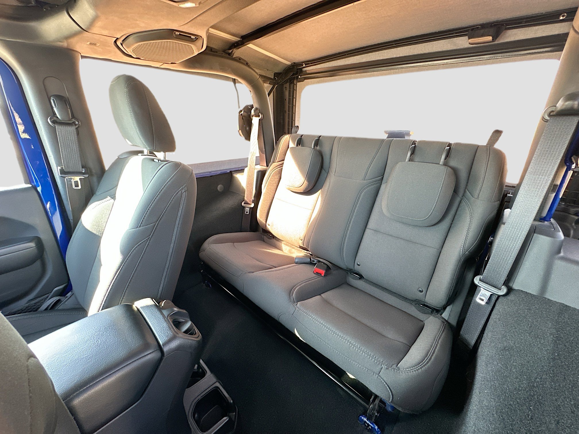 Used 2019 Jeep Wrangler Sport image 22