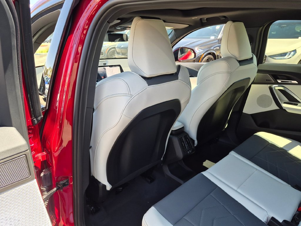 New 2026 BMW X2 xDrive28i w/ Technology Package AWD/4WD image 35