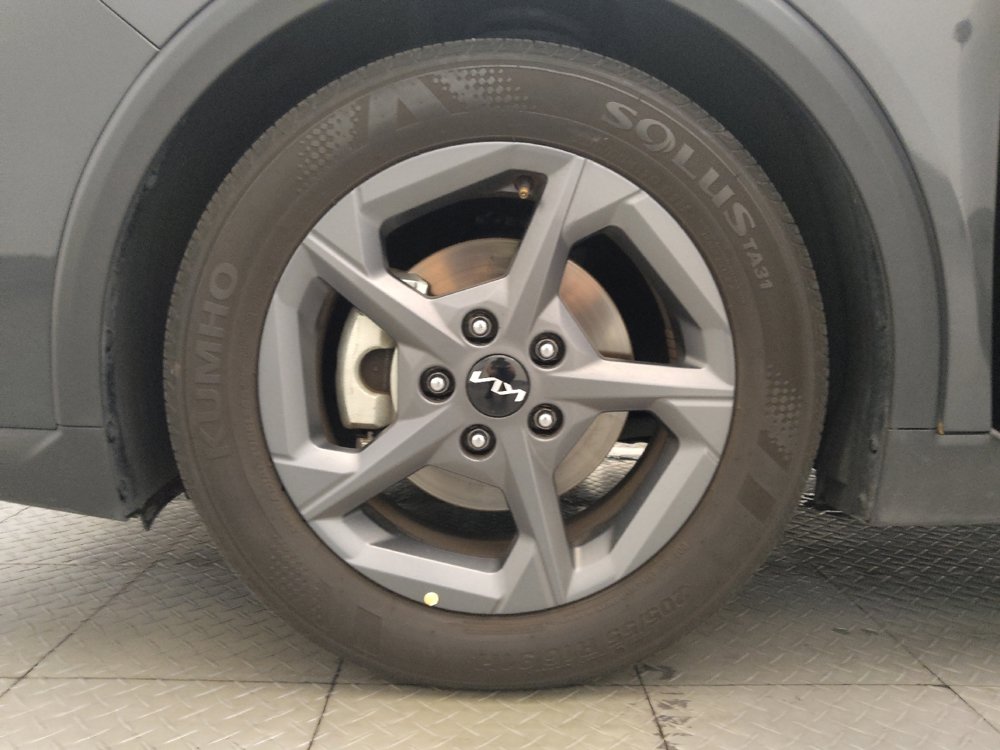 Used 2025 Kia K4 FWD image 31