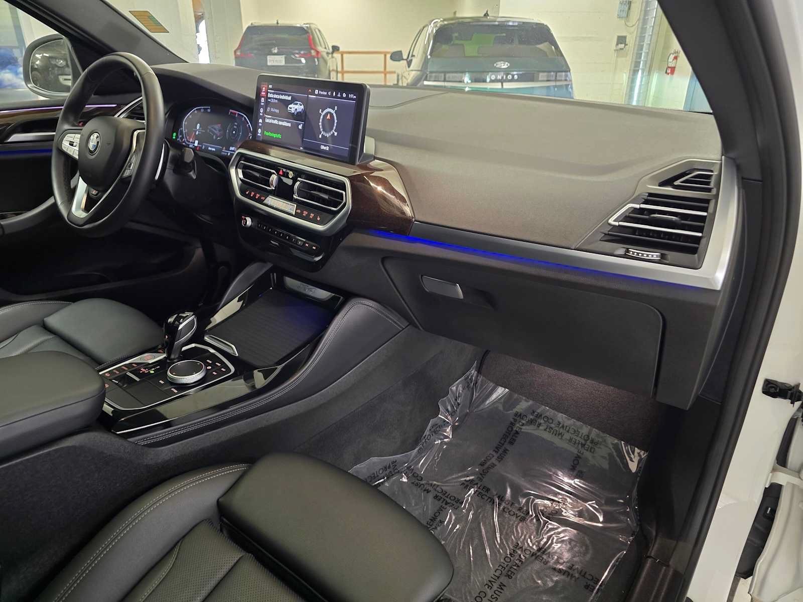 Used 2025 BMW X4 xDrive30i AWD/4WD image 10