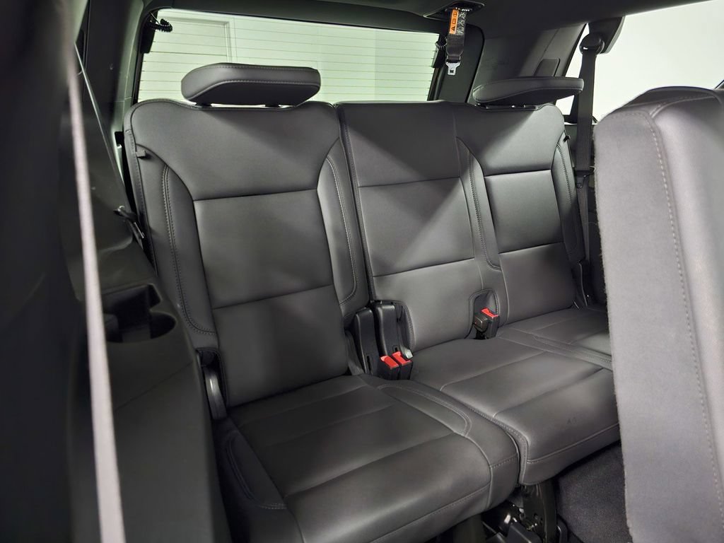 Used 2025 Chevrolet Tahoe LT AWD/4WD image 28