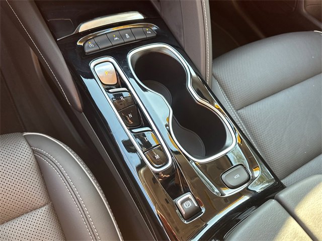 Used 2022 Buick Envision Essence w/ Safety Package image 33