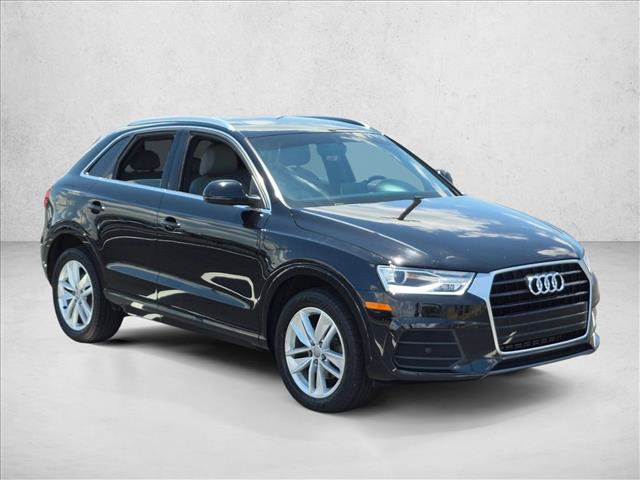 Used 2017 Audi Q3 2.0T Premium Plus w/ Premium Plus Package FWD image 3