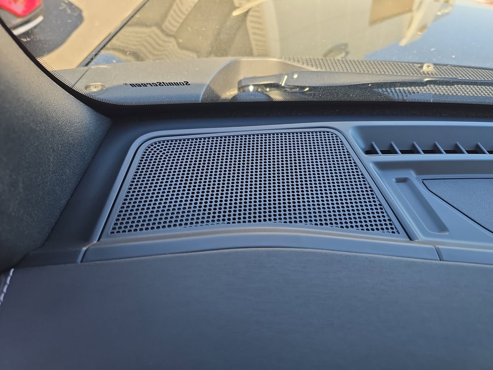 New 2025 Ford Bronco Outer Banks w/ Sasquatch Package image 13