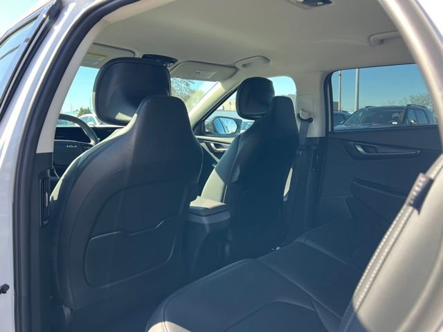 New 2025 Kia EV6 Wind RWD image 11