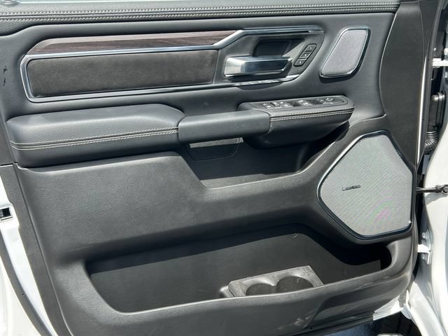 New 2026 RAM 1500 Laramie AWD/4WD image 17