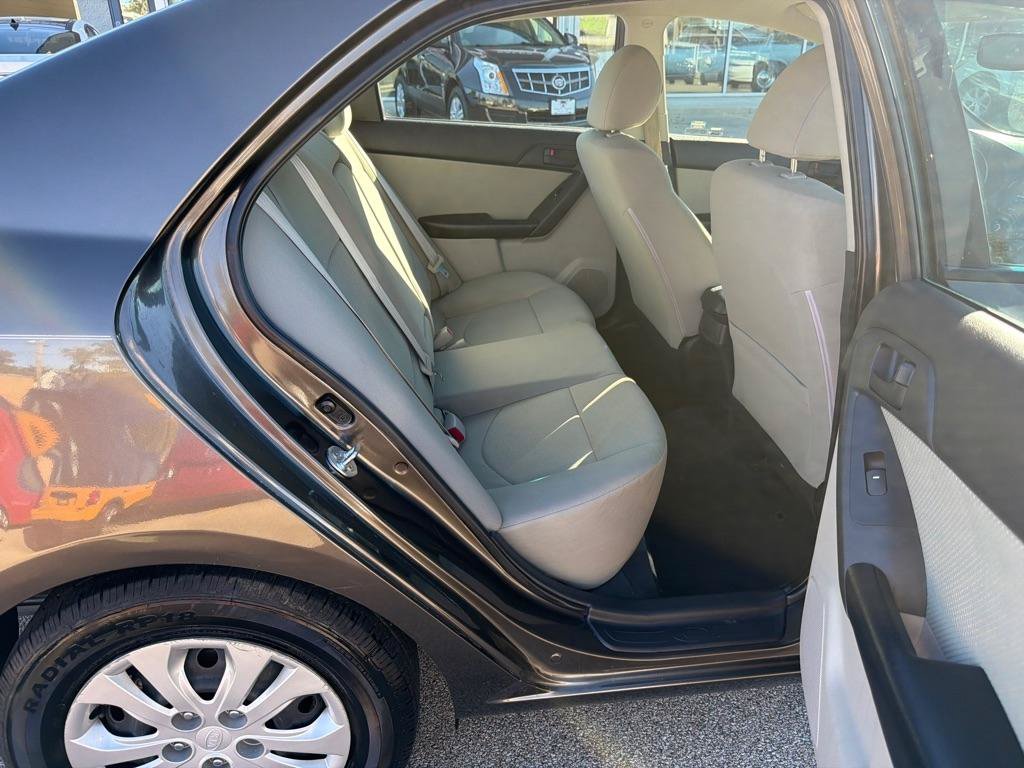 Used 2012 Kia Forte EX FWD image 9