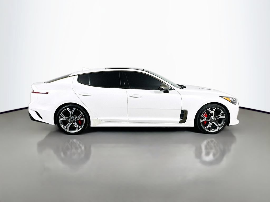 Used 2020 Kia Stinger GT1 RWD image 7