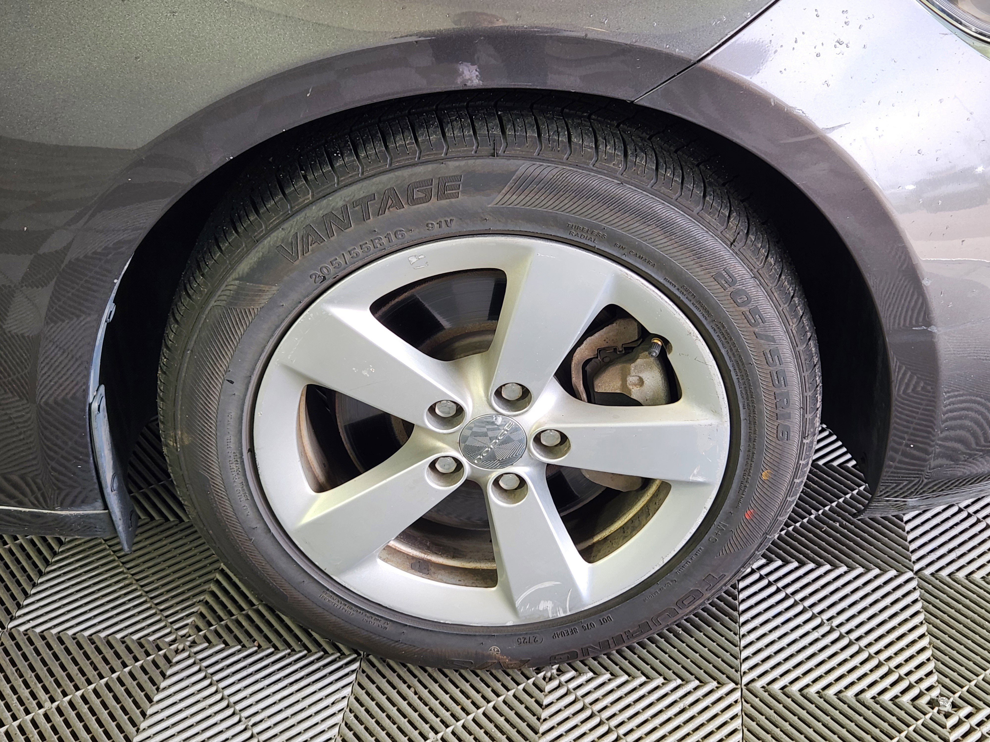 Used 2015 Dodge Dart SXT FWD image 9