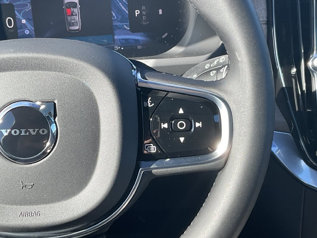 New 2027 Volvo XC90 B6 Plus AWD/4WD image 24