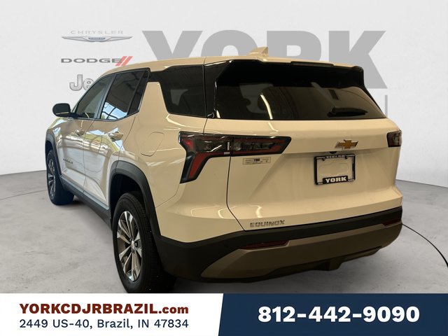 Used 2025 Chevrolet Equinox LT FWD image 3